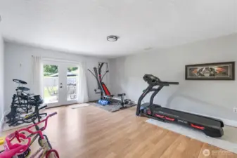 Flex room - entrance from hallway or garage.