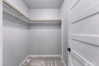 Primary suite closet