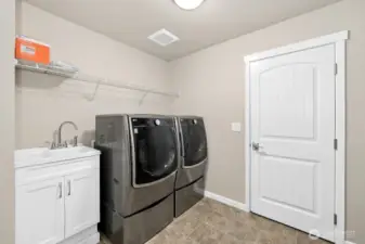 Laundry room with sink