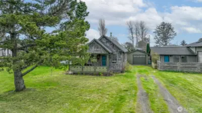 spacious, flat, 50x100 lot located in the city limits of Long Beach.