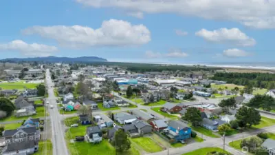 Located near downtown Long Beach, Washington.