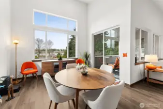 eating area overlooks view of Angle Lake