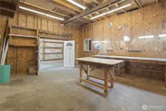 Shop area~