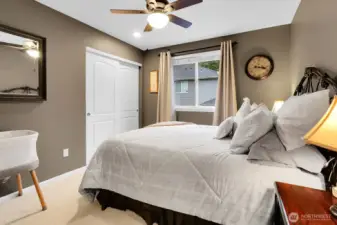 Second upstairs bedroom