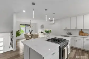 Soft close cabinets and drawers provide an elegant touch.