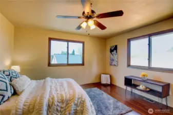 Primary bedroom main floor