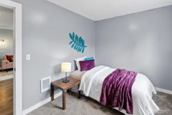 2nd bedroom