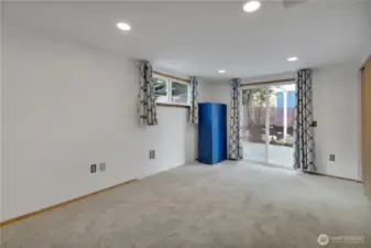 Nice sized 3rd bedroom w/sliders leading to patio