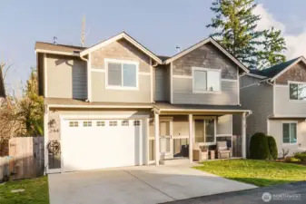 244 NE Tronson Circle