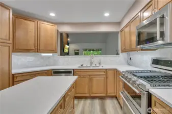 Touch faucet in the kitchen, along with glass rinser