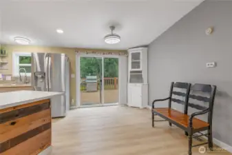 Island and Eating space