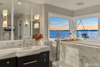 Primary jetted view tub!