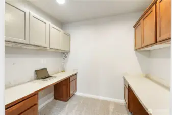 Upstairs Office /Flex area