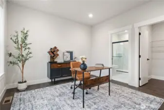 Second en-suite can be used as office, bedroom, playroom, so many options!