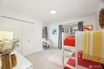 3rd upper bedroom