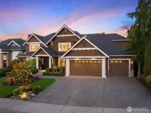 Welcome to this exquisite Murray Franklyn resale in desirable Sammamish