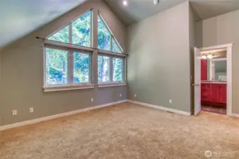 Showing door to bathroom from bedroom
