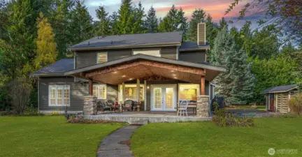 This photo has been graphically enhanced