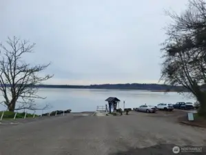 From here, you can see the beginning of the Nisqually River (Mt. Rainier) and the end (into the reach.)