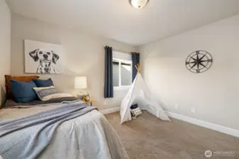 Upstairs 4th bedroom in front of house