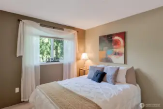 2nd bedroom