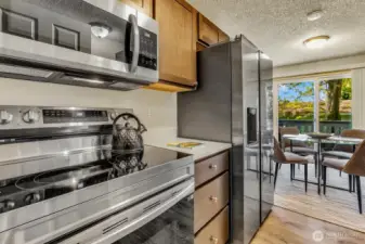 Fully Remodeled Kitchen