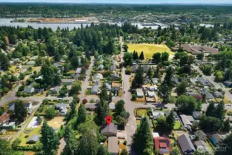 Location! Location! Location! Near schools, shopping & entertainment!