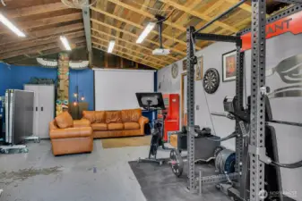 Endless possibilities: home gym, hangout spot, or workshop.
