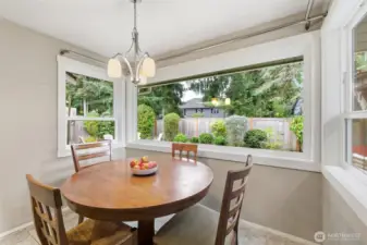 kitchen eating nook