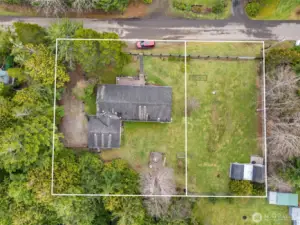 Lines are approximate. All Utilities on-site.