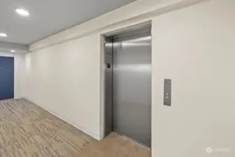 This unit is located next to the elevator. There is 0 steps.