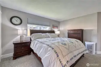 LArge Master BEdroom