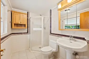 Ensuite 3 Piece Bathroom