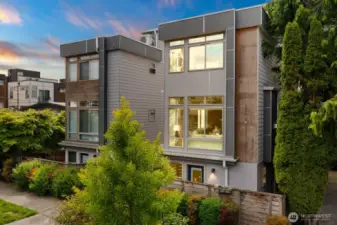 Welcome to 2031 NW 60th Street, Unit A in Ballard!