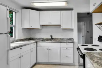 Awesome newer kitchen