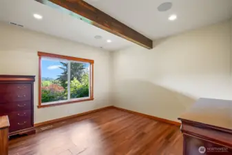 bedroom 5 in lower-level