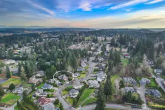 Ideally located just blocks from parks and schools. Easy I-5 access, too.