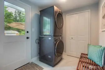 Laundry/mudroom