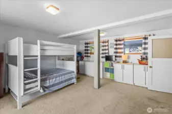 Lower Level Bunkroom