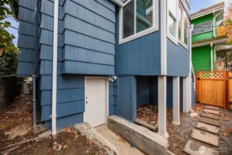 Private entrance to the basement