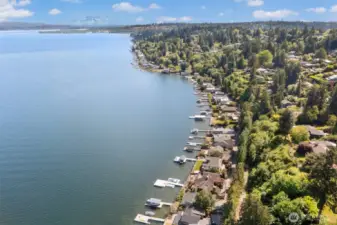 Don’t miss this incredible opportunity for a quality Lake Washington waterfront home!