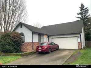 2 Beddroom 2 Bath Double Car Garage