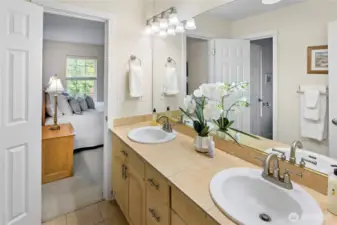 Jack n' Jill Lavatory