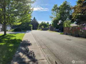 This home is situated on a one way alley ...the 16th St entrance is only for emergency vehicles.