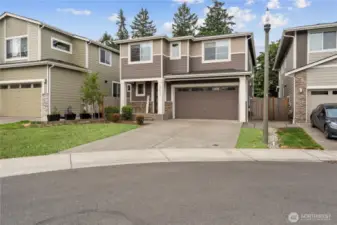 Exquisite stunning beauty of grand elegance and luxe finishes in a desirable neighborhood close shopping and dining hubs, parks and trails and I-167. Welcome home to Breimer Bluff! (Green lawn digitally enhanced)