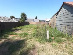 Fenced Area behind garage