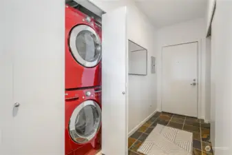 In-home washer/dryer to make your life more convenient.