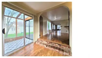 Interior pic from prior vacancy