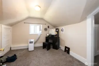 Upstairs Bedroom 1