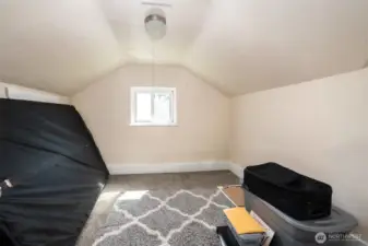 Upstairs Bedroom 2